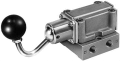 Parker - 3/8" NPT Mechanically Operated Air Valve - 4-Way, 3 Position, Hand Toggle-Locking, 1.5 CV Rate, 150 Max psi & 160°F Max Temp - All Tool & Supply