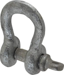 Made in USA - 3/16" Nominal Chain Size, 0.33 Ton Carbon Steel Screw Anchor Shackle - 3/16" Diam, 1/4" Pin Diam, 7/8" High x 3/8" Wide Inside Jaw, 19/32" Inside Width, 9/16" Max Body Thickness - All Tool & Supply