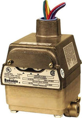 Barksdale - 0.5 to 80 psi Adjustable Range, 160 Max psi, Differential Pressure Switch - 1/8 NPT Female, 18in Free Leads, SPDT Contact, 300SS Wetted Parts, 0.5% Repeatability - All Tool & Supply