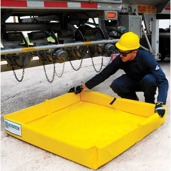 UltraTech - 75 Gal 18 oz PVC Containment Berm, Mini-Foam Wall - 1/2' High x 6' Wide x 4" Long - All Tool & Supply