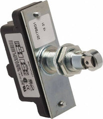 Square D - SPDT, NC/NO, 600 VAC, Screw Terminal, Roller Plunger Actuator, General Purpose Limit Switch - 1 NEMA Rating, IP20 IPR Rating, Panel Mount, 1-1/4 Lb. Operating Force - All Tool & Supply