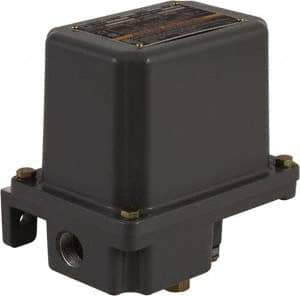 Square D - 7 and 9 NEMA Rated, SPDT, 1 to 40 psi, Electromechanical Pressure and Level Switch - Adjustable Pressure, 120 VAC at 6 Amp, 125 VDC at 0.22 Amp, 240 VAC at 3 Amp, 250 VDC at 0.27 Amp, 1/4 Inch Connector, Screw Terminal, For Use with 9012G - All Tool & Supply