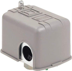 Square D - 1 and 3R NEMA Rated, 20 to 40 psi, Electromechanical Pressure and Level Switch - Adjustable Pressure, 575 VAC, L1-T1, L2-T2 Terminal, For Use with Square D Pumptrol - All Tool & Supply