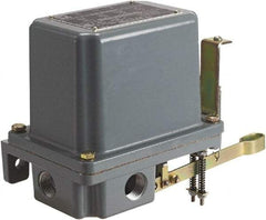 Square D - 4 NEMA Rated, DPST-DB, Float Switch Pressure and Level Switch - 575 VAC, Line-Load-Load-Line Terminal - All Tool & Supply