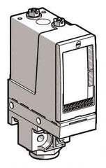 Telemecanique Sensors - 1/4 Inch NPT (Female) Connector, 160 Bar Sensor, Shock and Vibration Resistant, Control Circuit Pressure Sensor - 1.378 Inch Wide, IP66, For Use with OsiSense XM - All Tool & Supply