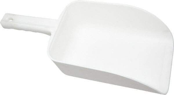 Remco - 82 oz White Polypropylene Flat Bottom Scoop - 5.9" Wide x 3.3" Deep Bowl, 4-1/2" Handle Length, 15.1" OAL - All Tool & Supply