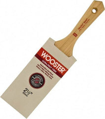 Wooster Brush - 3-1/2" Flat Nylon/Polyester Varnish Brush - 3-11/16" Bristle Length, 5-1/2" Maple Beavertail Handle - All Tool & Supply