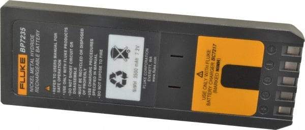 Fluke - Calibrator NiMH Battery Pack - Use With 700 or 740 Series Documenting Process Calibrators - All Tool & Supply