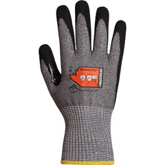 Dexterous, high level cut protection with a strong, steady grip